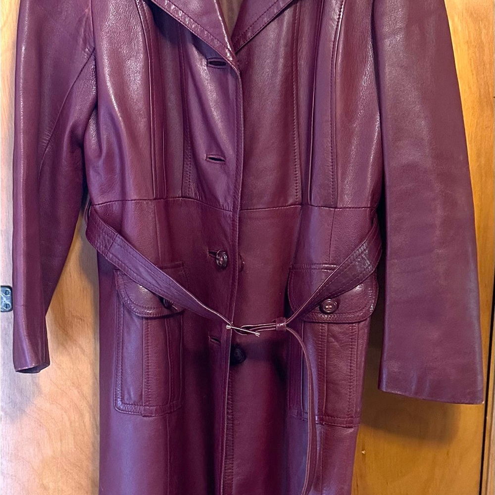 Ledaspain by Gropper Maroon soft Leather trench belted Jacket for Women Size 16